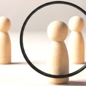 Recrutement pendant l'été : quels sont les avantages d’un calendrier décalé ?